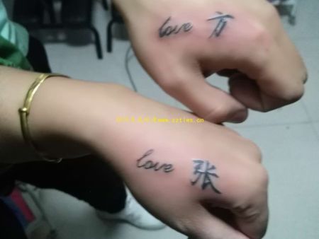 郑州纹身：手部纹身，小清新纹身