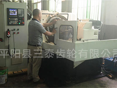 螺旋傘齒輪-螺旋錐齒輪-平陽縣三泰齒輪有限公司