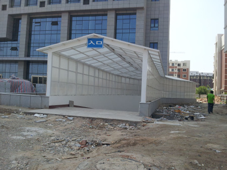 新光华的车库顶 (1)