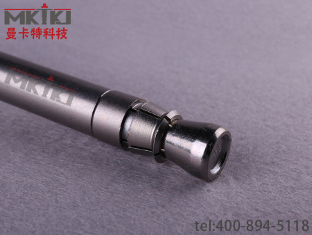 自切底錨栓特寫