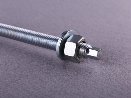 國(guó)標(biāo)螺桿9