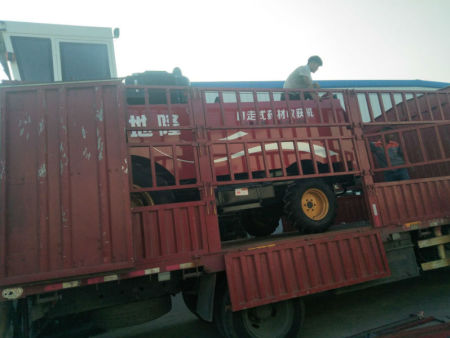 自走式藥材收獲機發(fā)貨