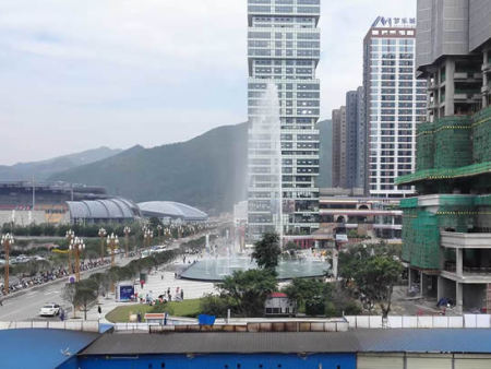兴义市中央水景公园正紧张施工中