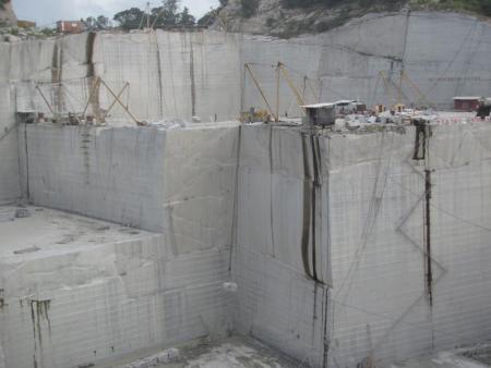 斜撑式施工案例