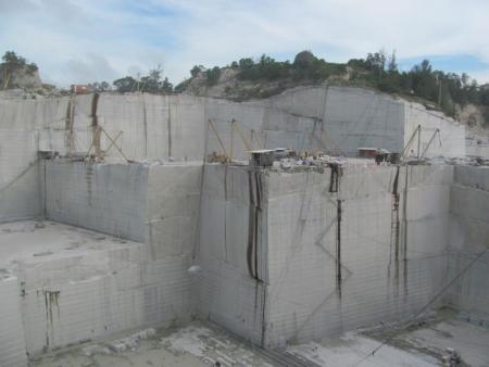 斜撑式施工案例