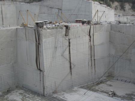 斜撑式施工案例