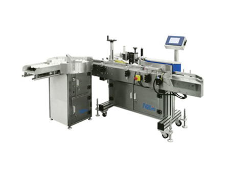 Vertical high speed round bottle labeling machine