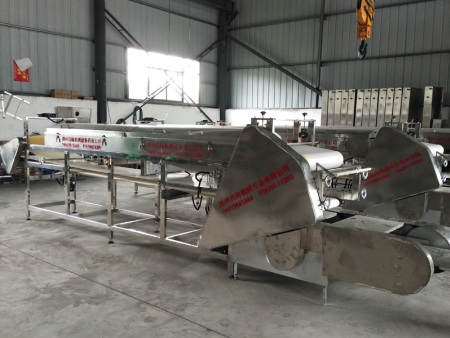 2019款機械接皮3米涼皮機