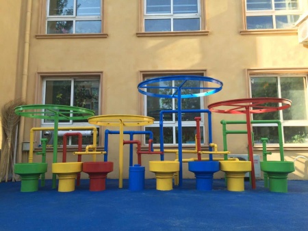 幼兒園室外水盆