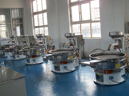 设备已进入厂房，检查设施中