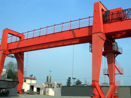 双主梁门式起重机