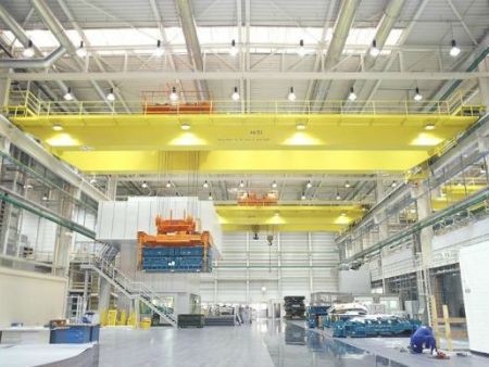 吊钩桥式铸造起重机