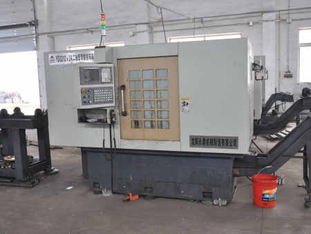 自主研發(fā)數控機床