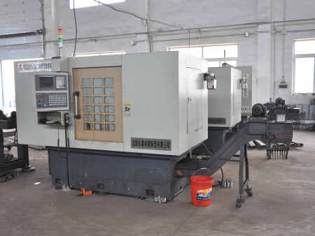 自主研發(fā)數控機床