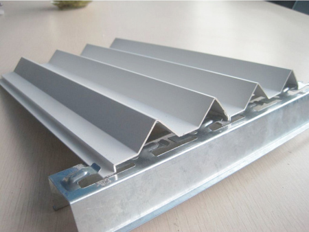 鋁鎂錳板具有什么優良的特點