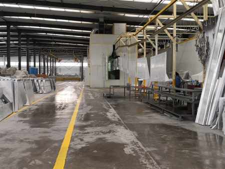 噴涂車間-前處理（德國(guó)漢高處理系統(tǒng)）