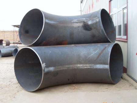 碳鋼管件很適合大型的工程比如石油天然氣管道使用