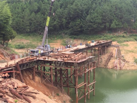 中铁十八局国省干线纵五线大田县境德州至柏林段A3合同段工程高才4号大桥钢栈桥及钢平台施工工程