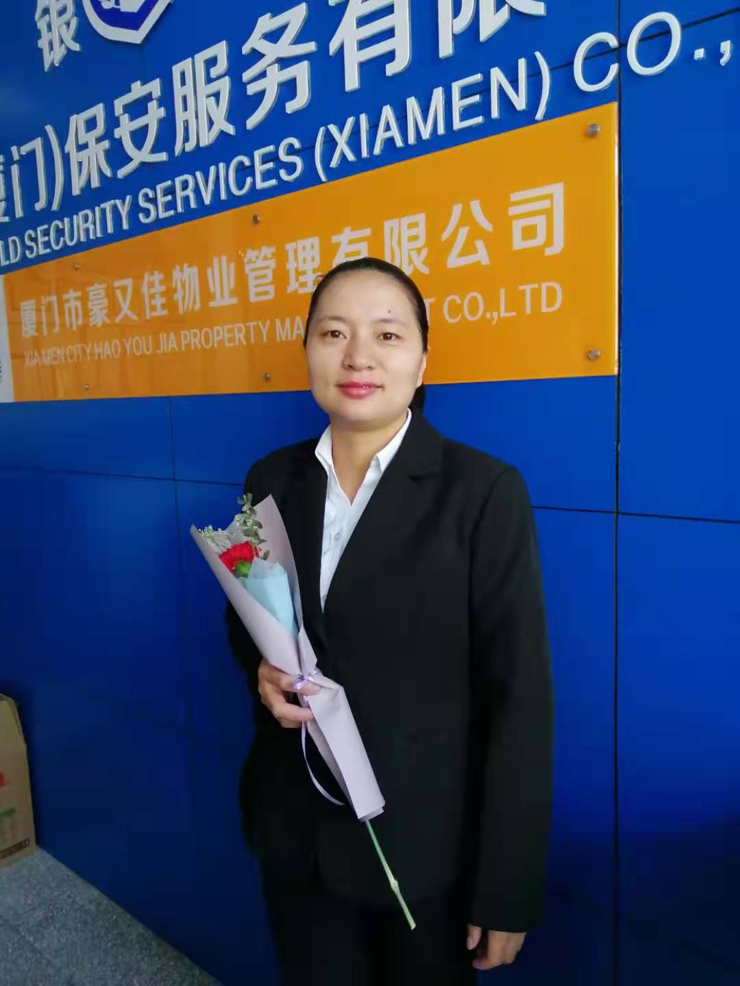 女神節,公司為女職工發放節日福利