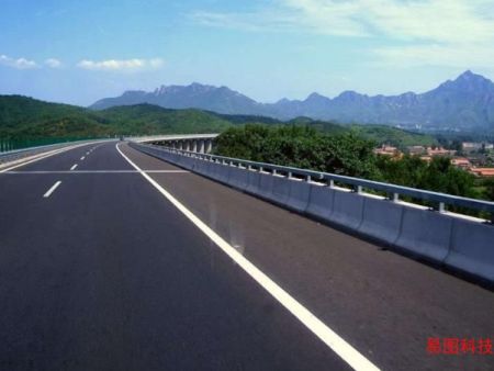西方許多國家的高速都免費通行，為何中國依舊要收錢？原因很簡單