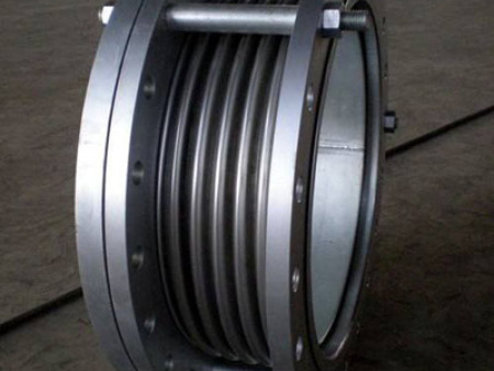 补偿器耐压性能和疲劳性能