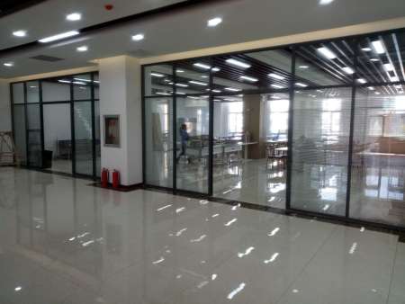 办公隔断装修案例