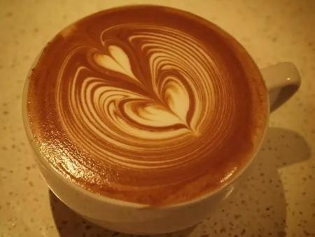 【兰州咖啡技术培训】咪哚初茶为您分享咖啡拉花的技术
