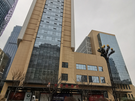 青海建设科技大厦酒店中央空调系统(21000m2)