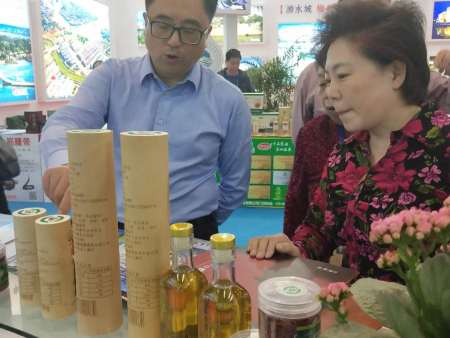 领导询问商品生产情况