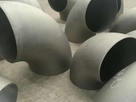 喷砂钢管件