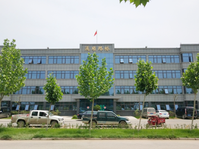 兰考通顺商砼，拥有各种大型搅拌机械,承接各种混凝土搅拌，沥青搅拌。兰考搅拌站，选择通顺商砼！