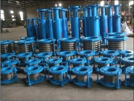 直埋式波纹补偿器