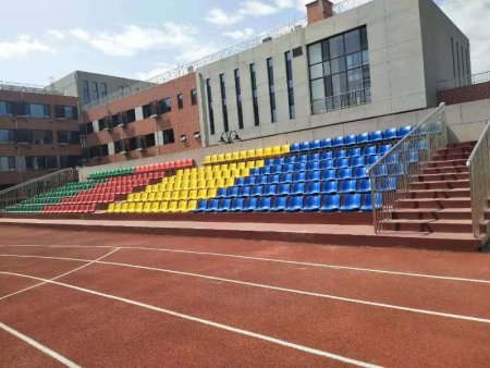 北京市通州区西马各庄小学操场