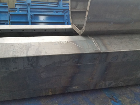 箱梁组拼式内模4