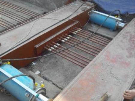 张拉千斤顶应用