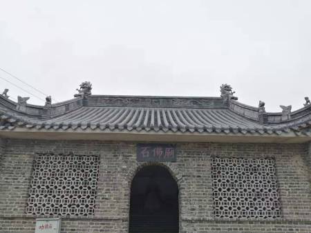 古建筑之韵：内蒙青瓦的艺术与实用