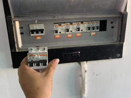 水暖、电工安装维修抢修