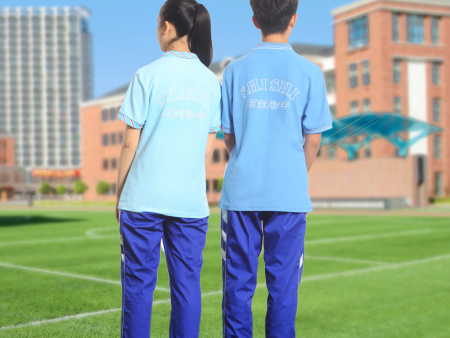 中学校服
