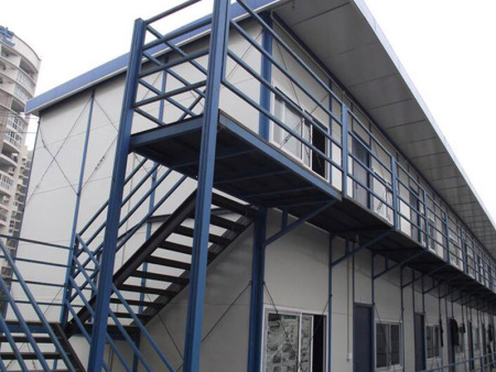 活动板房和住人集装箱对比有何区别