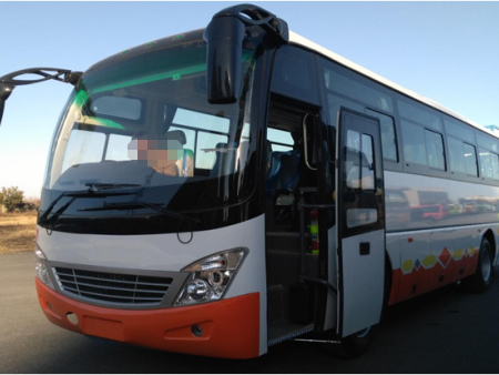 Novel Pattern Dongfeng Brand 6930 48 Place Diesel Used Coach Bus 2013 YEAR Second hand market