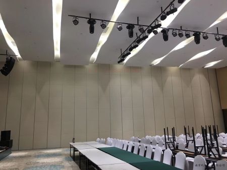 酒店大堂移動屏風隔斷