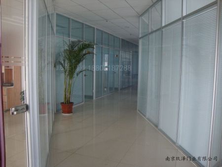 百葉玻璃隔斷