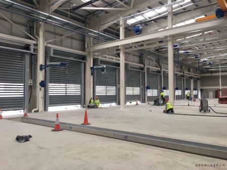 硬質快速卷簾門