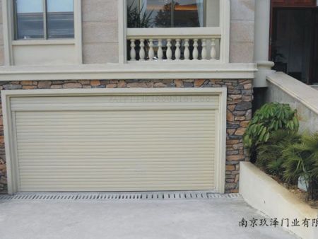 電動卷簾門點擊圖片查看更多