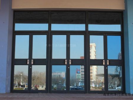 肯德基門點擊圖片查看更多