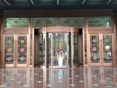 兩翼旋轉(zhuǎn)門點擊圖片查看更多