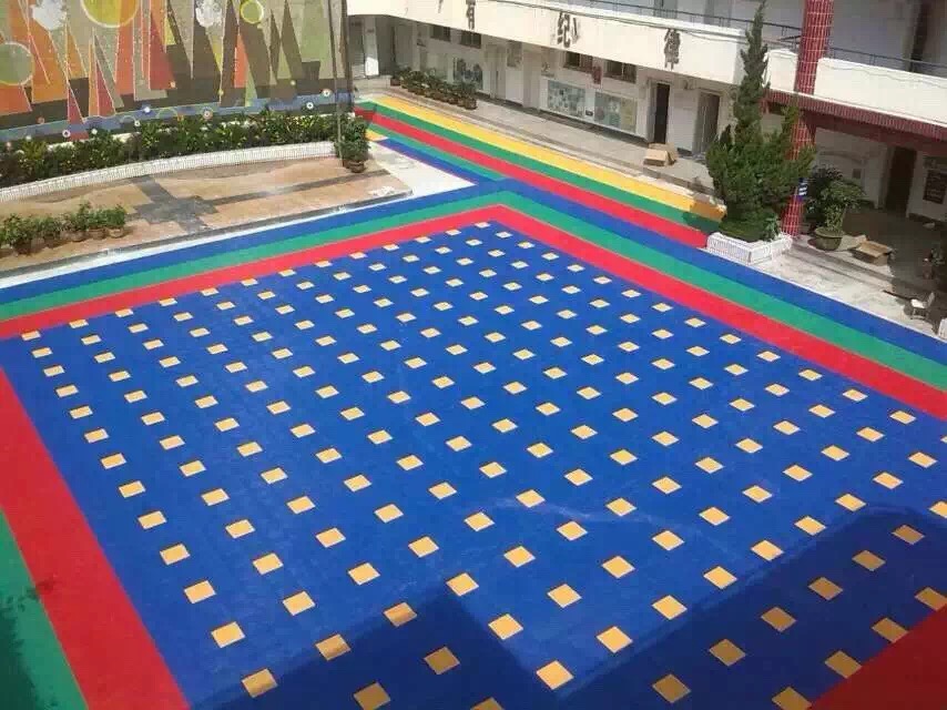 悬浮式拼装地板vs德羸对比解析