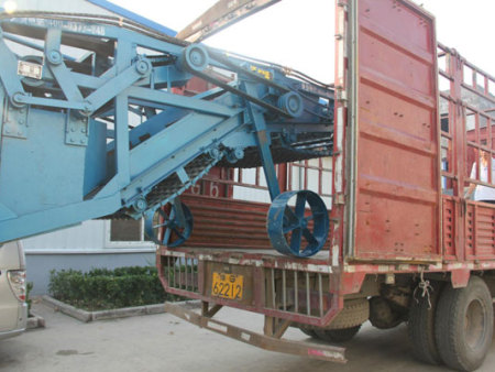 新疆福?？蛻鬥JS-140D 加重型 甘草挖掘機(jī)發(fā)貨