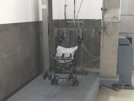 Stroller Handle Strength Test