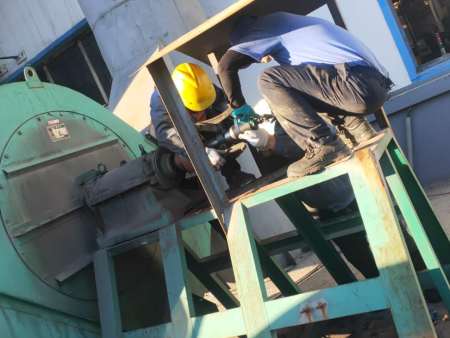 直流风机维修安装现场